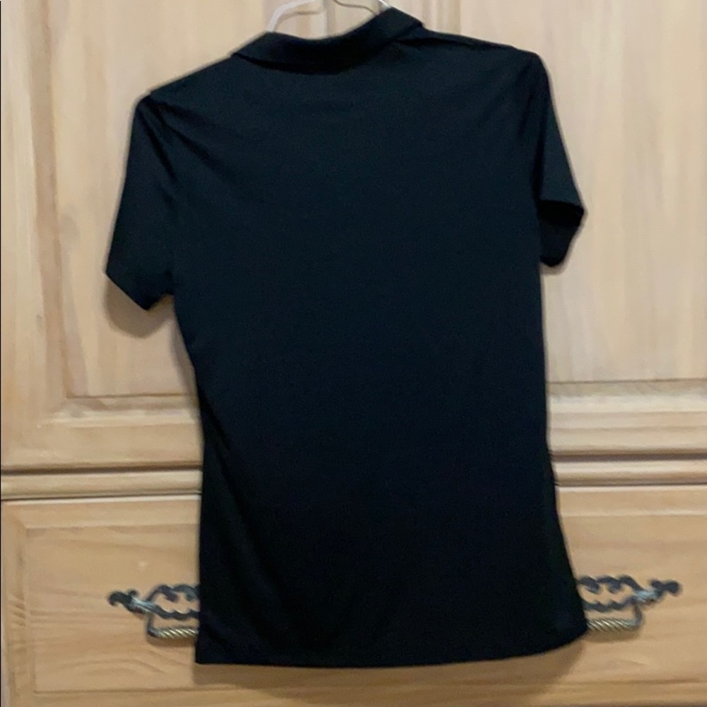 Animal Den. Brand new size M